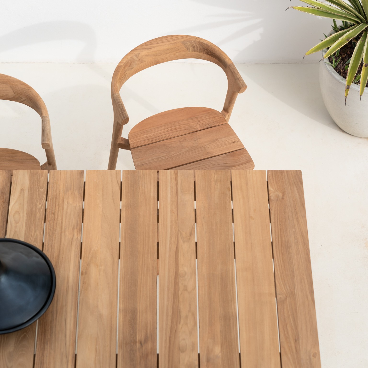 10270_Teak_Bok_outdoor_dining_table_10155_Teak_Bok_outdoor_dining_chair_WEB (2)
