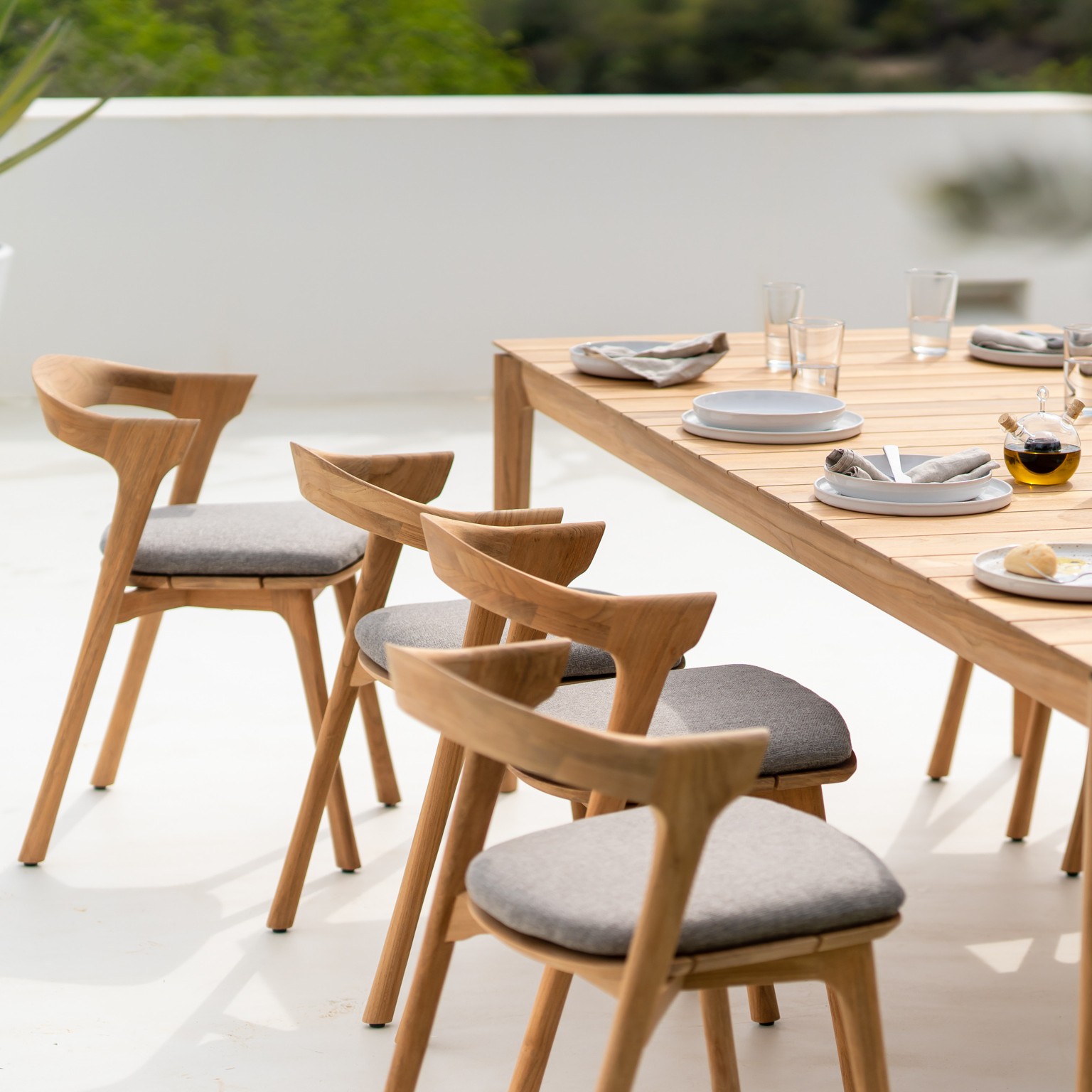 10271_Teak_Bok_outd_dining_table_10155_Teak_Bok_outd_dining_chair_21097_Seat_cushion_mocha_WEB