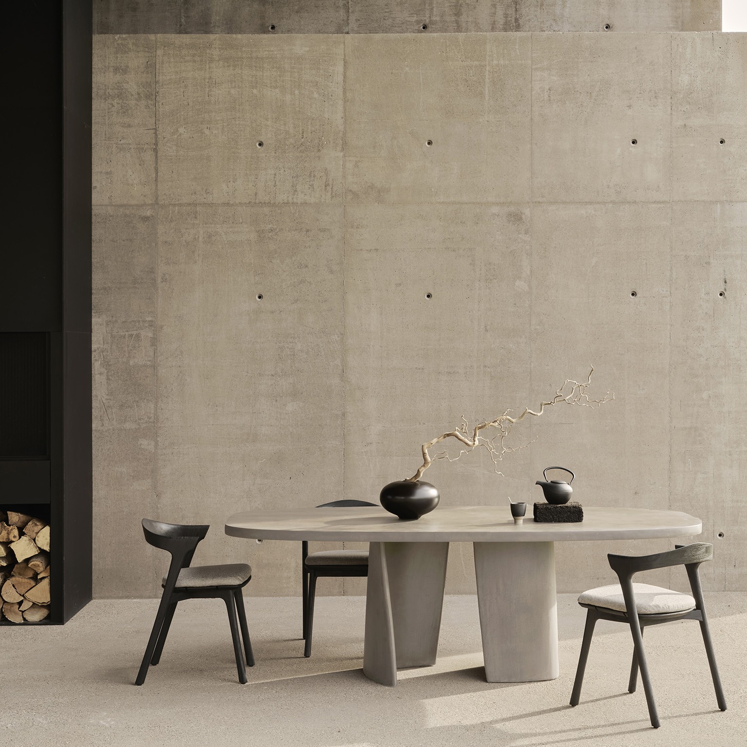 25061_Canyon_dining_table_Light_Grey_10361_10362_Bok_dining_chair_Black_Off_White_fabric_Mocha_fabric_2_WEB